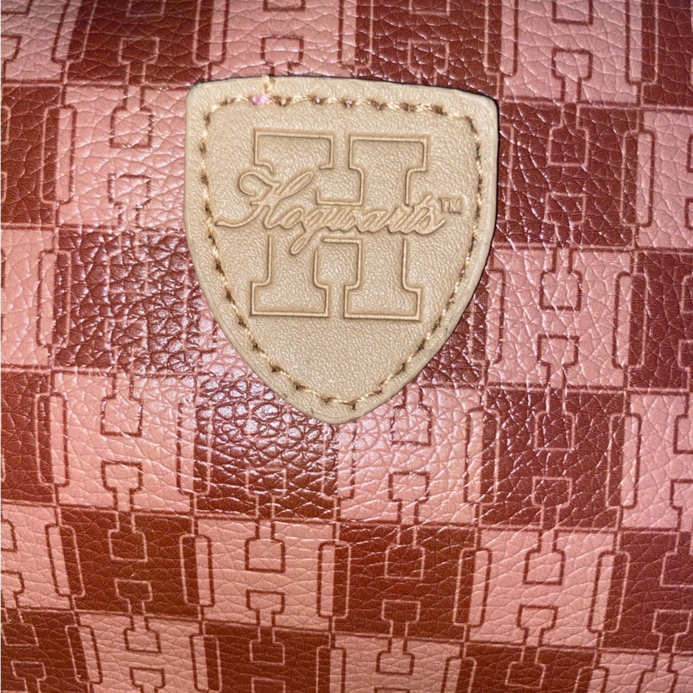 Bio world Hogwarts Checkered Backpack - Picture 4 of 5